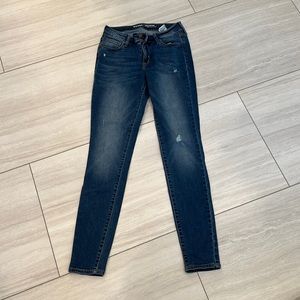 Old Navy Rockstar Mid Rise Medium Wash Jeans Size 2 Regular Lightly Distressed